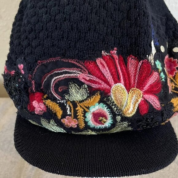 Vintage Woman's Black Stocking Embroider Floral Hat W/Brim - Picture 2 of 8